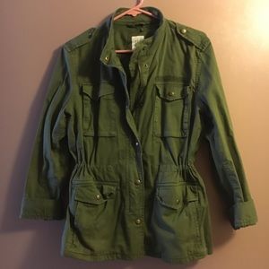 Never worn GAP green army jacket